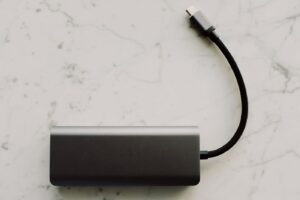 Câble USB-C et batterie externe